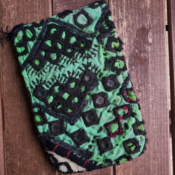 🆕️ Free People Boho Embroidered Banjara Wallet - Picture 8 of 9